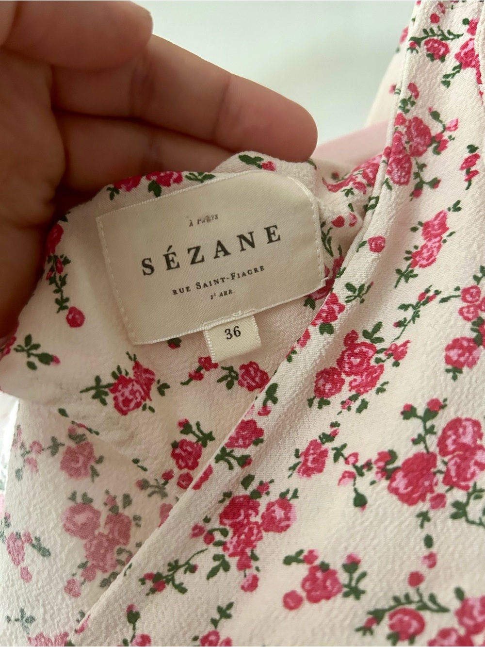 Sezane Lara blouse in pink rose floral - Picture 4 of 4